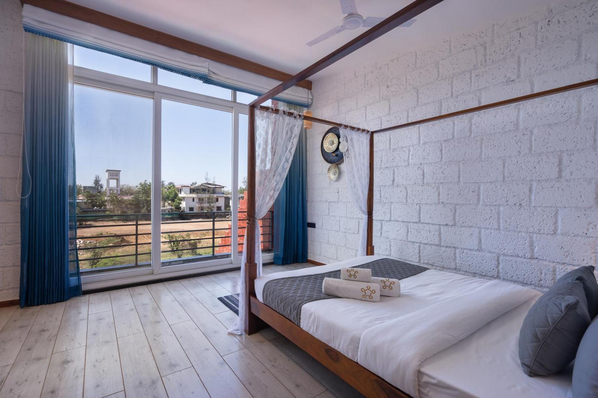 Saffronstays Calvin - 3 Bedroom Pool Villa In Lonavala Eksteriør billede