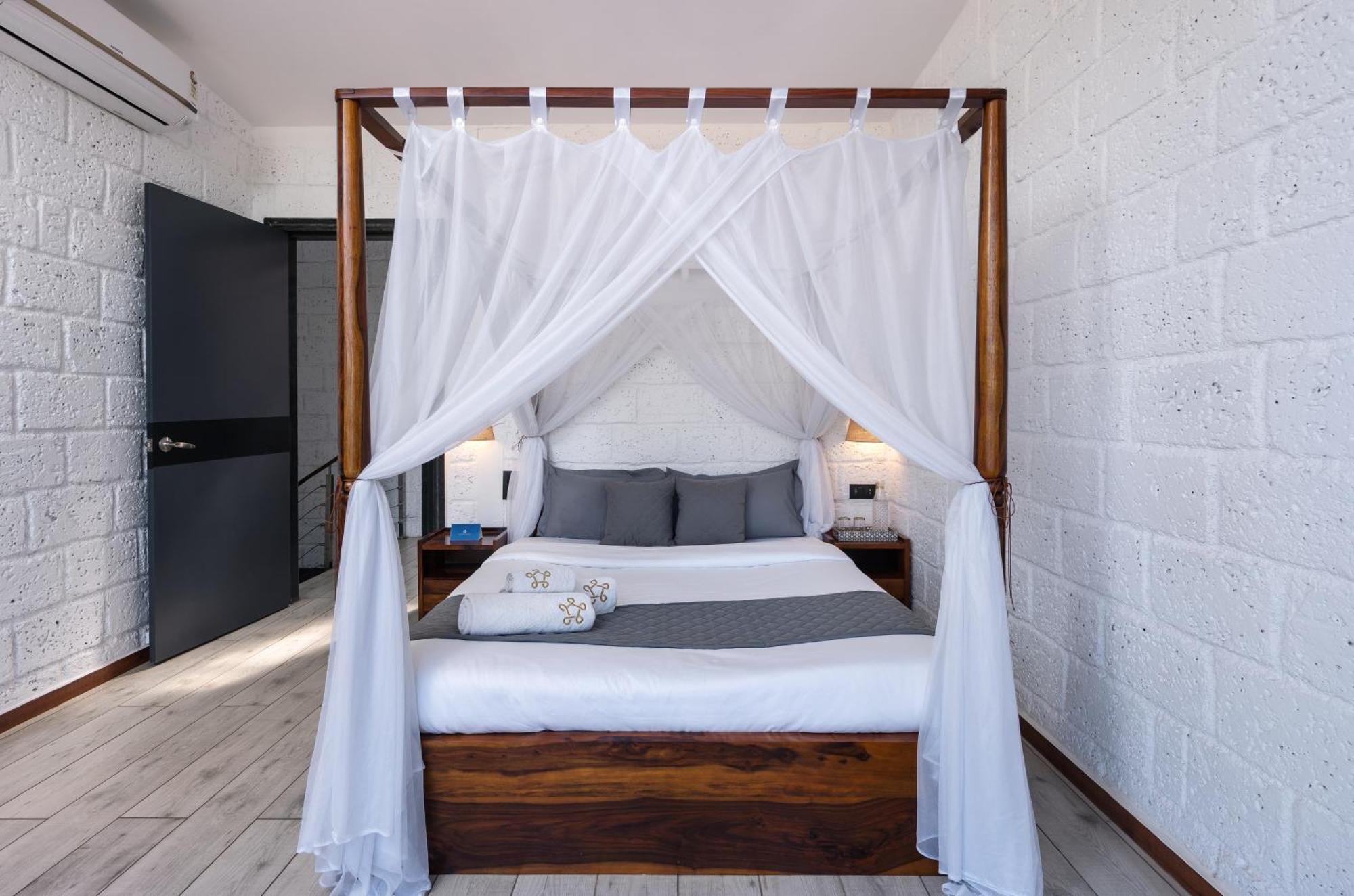 Saffronstays Calvin - 3 Bedroom Pool Villa In Lonavala Eksteriør billede